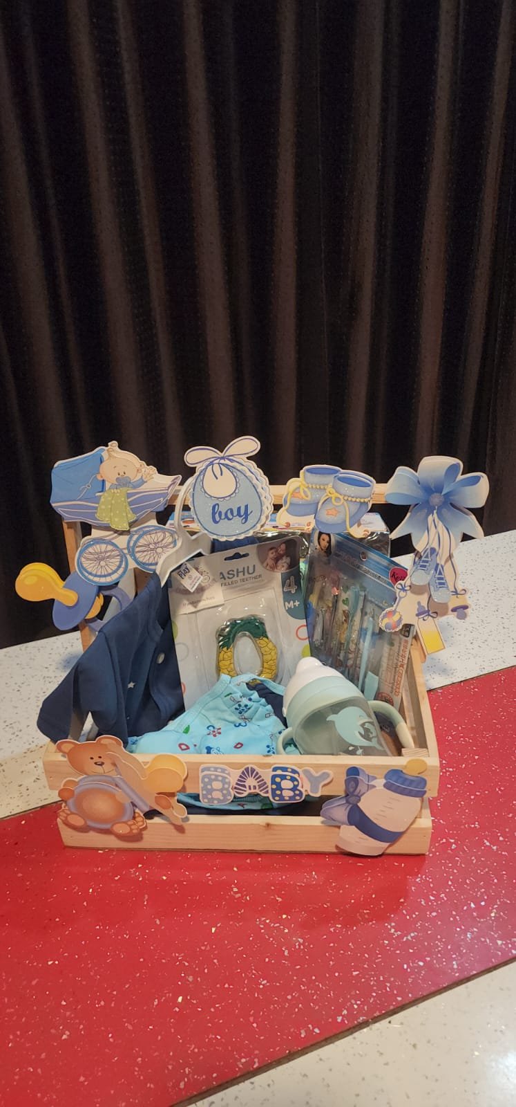 Gift hamper